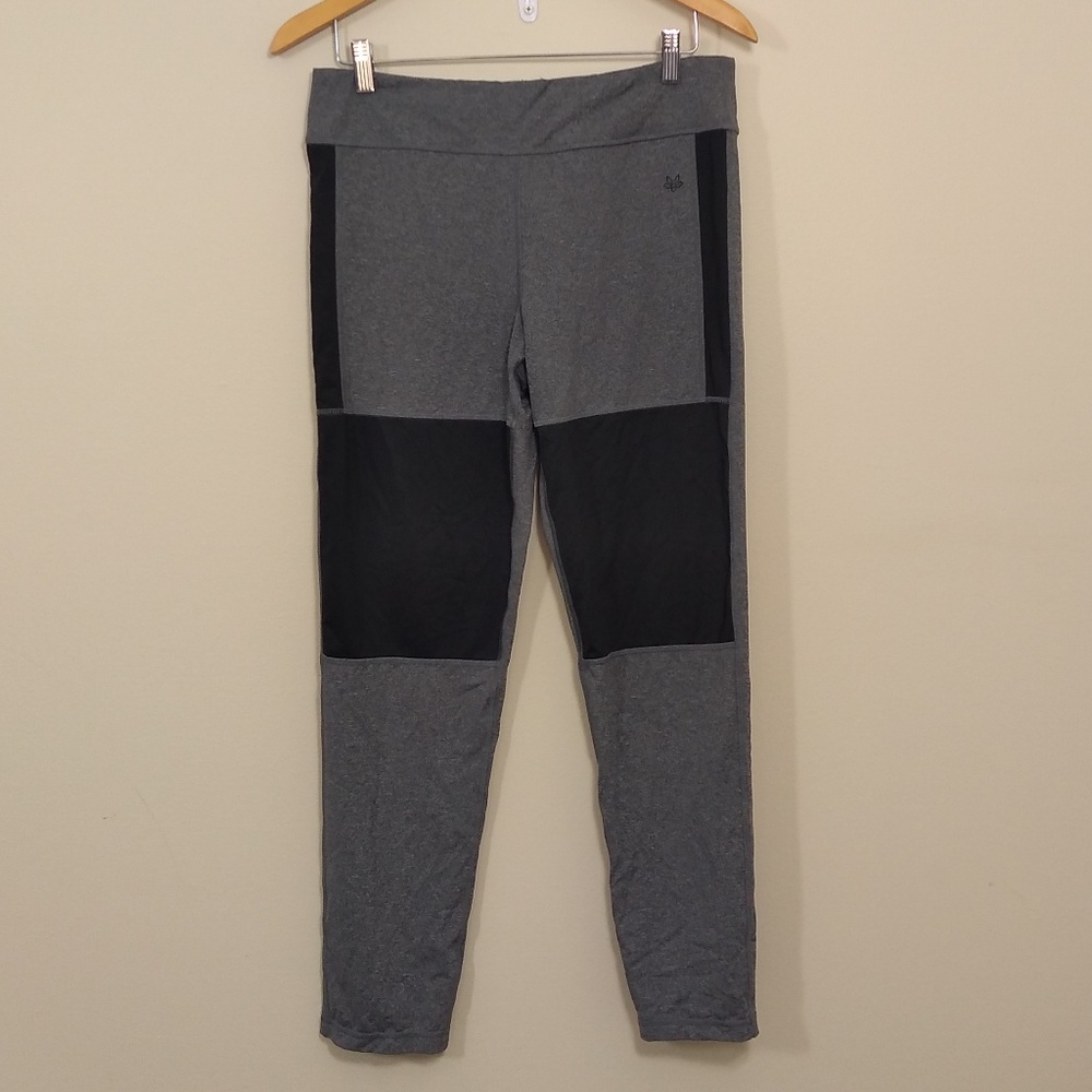 Size L Grey Athletic Leggings with Mesh Insert
